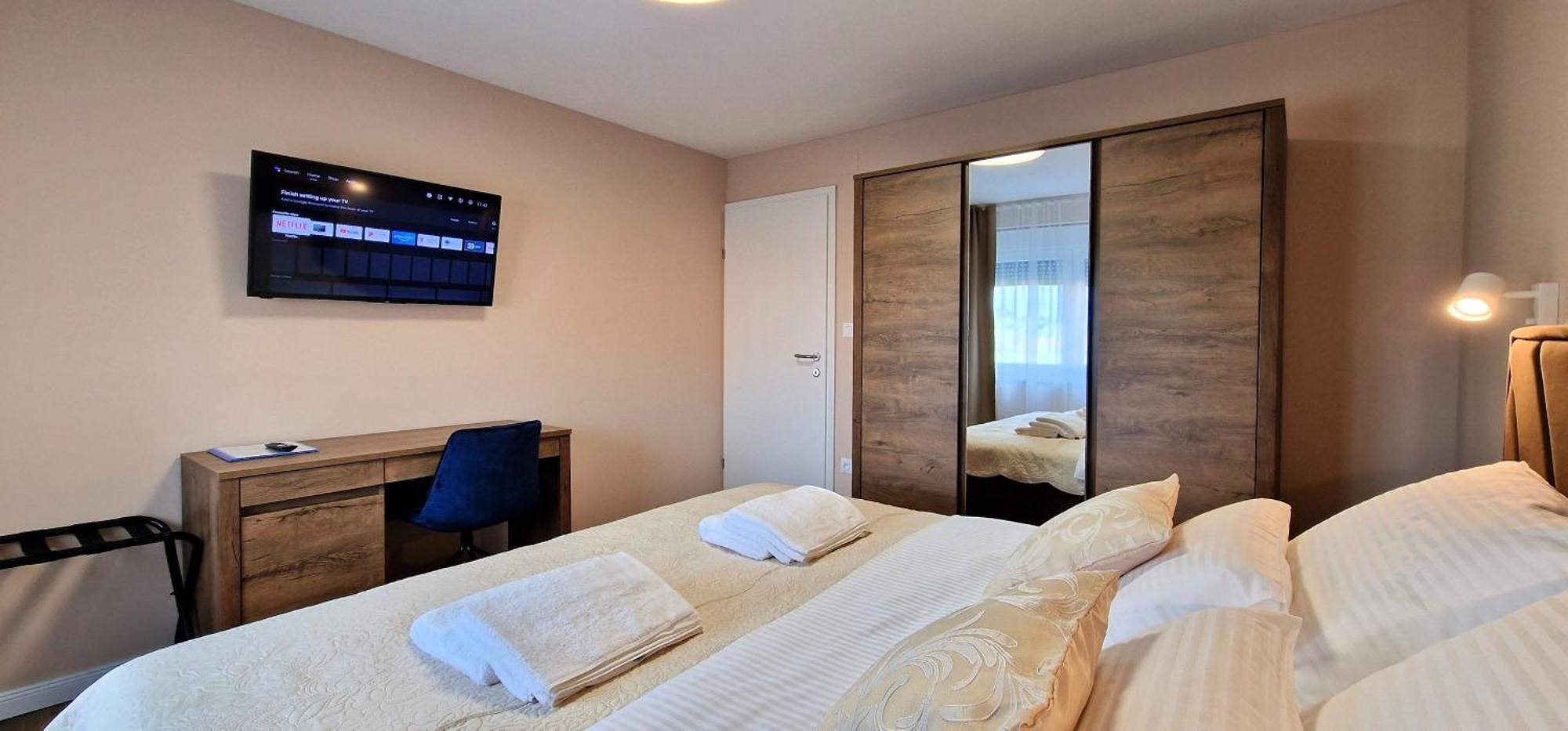 Hyde Park Apartments Cakovec Bagian luar foto
